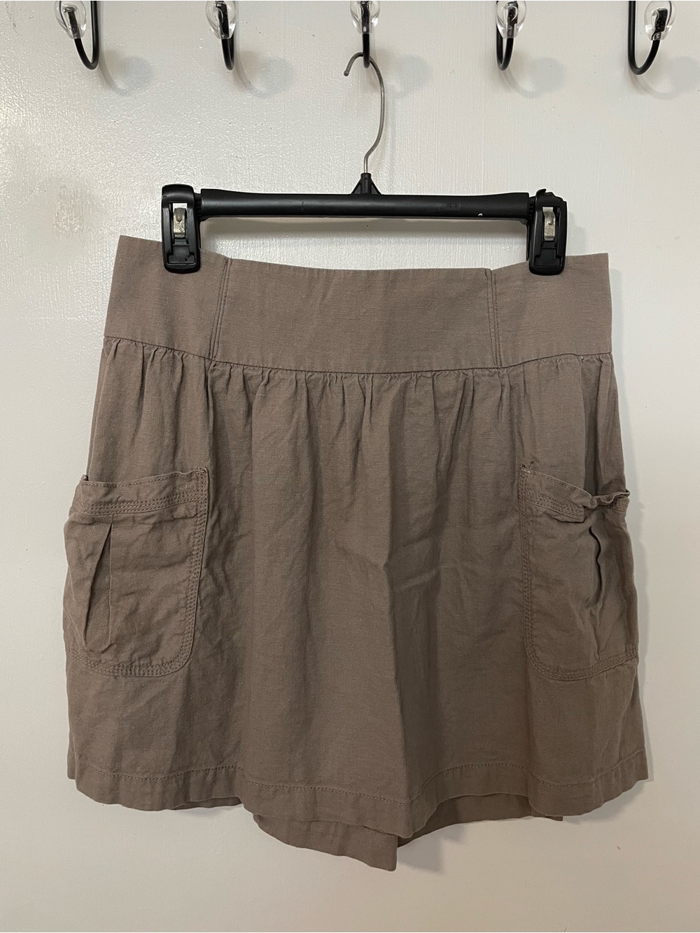 Old Navy Taupe Pocket Skirt